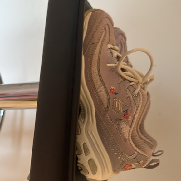 Skechers women’s size 7.5 - Picture 2 of 8